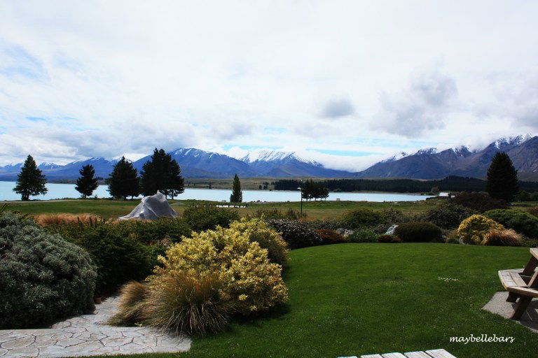 The lunch stopover at Lake Tekapo gave me a chance to take some landscape snaps