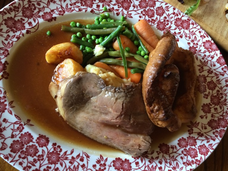 What's not to miss in London? Of course it's the Sunday Roast :)